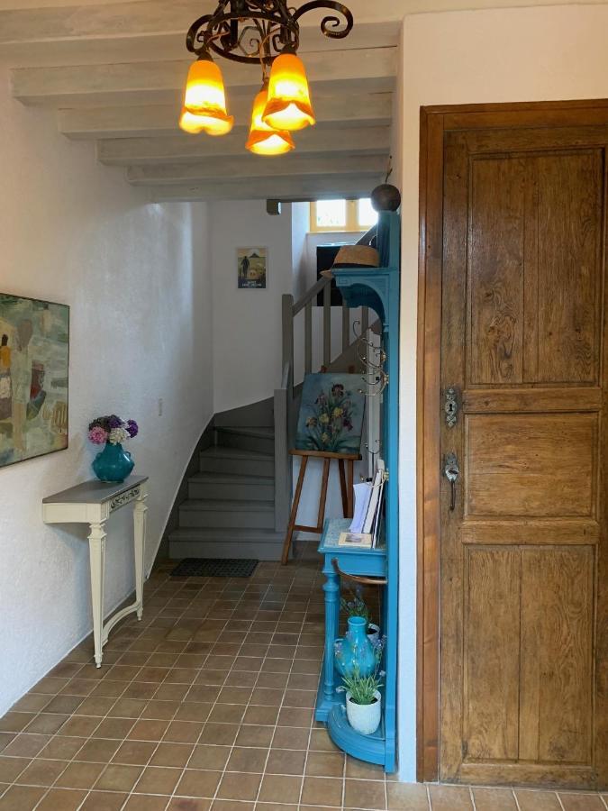 Le Petit Manoir Bed & Breakfast Isigny-le-Buat Exterior photo